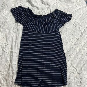 Abercrombie & Fitch Off-the-Shoulder Dress